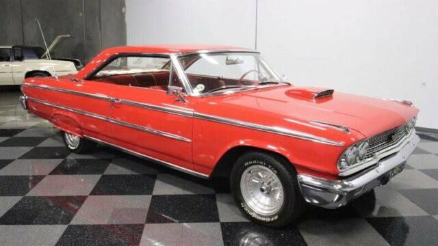 Ford Galaxie 1963 image number 40
