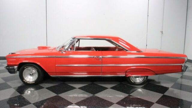 Ford Galaxie 1963 image number 7