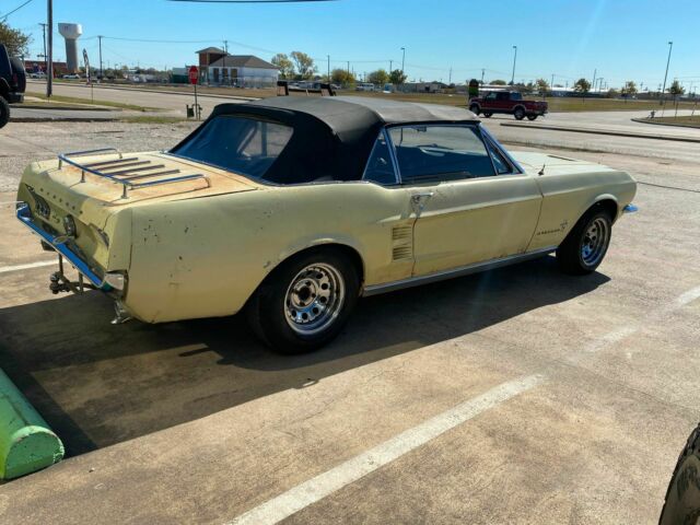 Ford Mustang 1967 image number 17