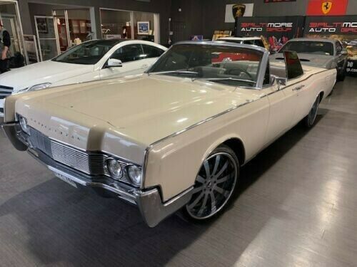 Lincoln Continental 1967 image number 33