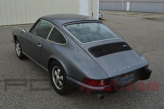 Porsche 911 1973 image number 2