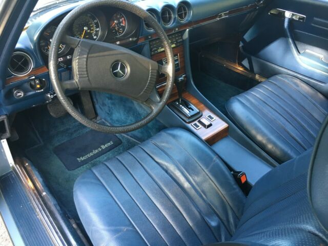 Mercedes-Benz SL-Class 1979 image number 35