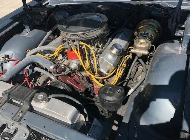 Ford Galaxie 1965 image number 10