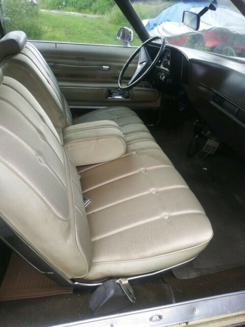 Oldsmobile Toronado 1972 image number 7