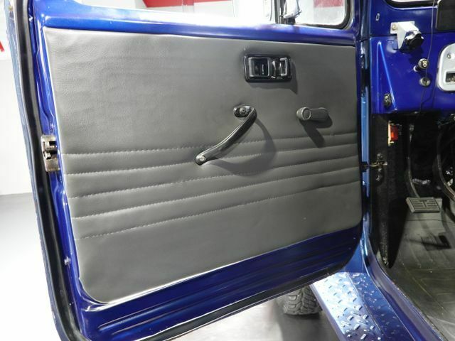 Toyota Land Cruiser 1979 image number 12