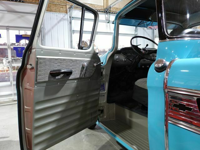 Chevrolet Cameo Apache 1958 image number 3