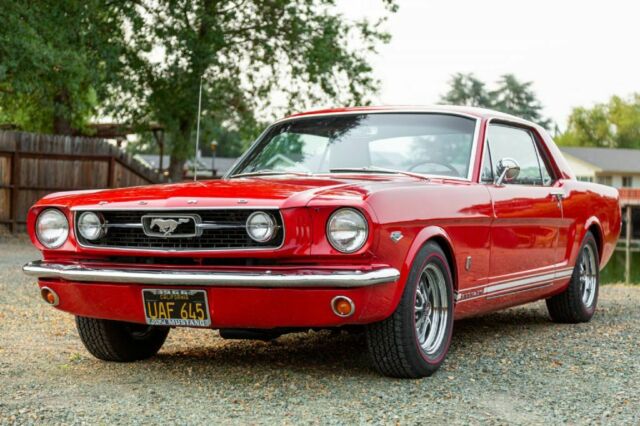 Ford Mustang 1966 image number 26