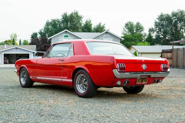 Ford Mustang 1966 image number 28