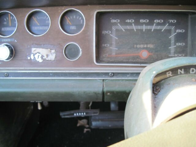 Plymouth Scamp 1973 image number 10
