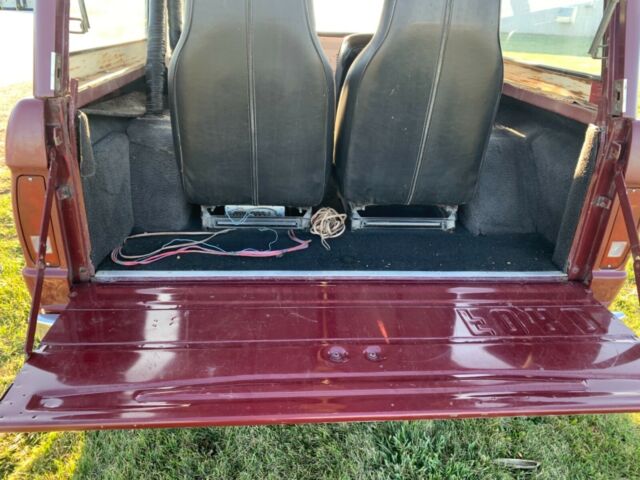 Ford Bronco 1977 image number 31
