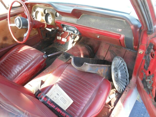 Ford Mustang 1967 image number 34