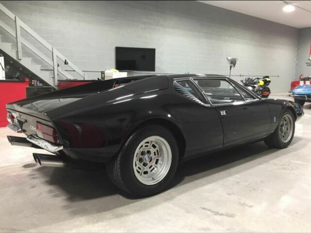 De Tomaso Pantera 1971 image number 8