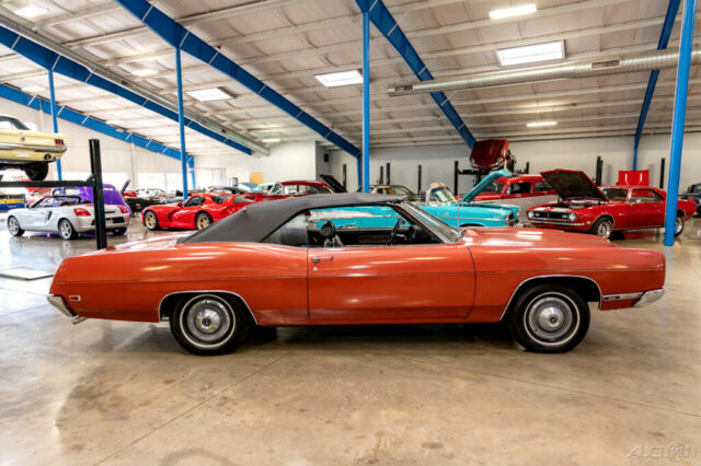 Ford Galaxie 1969 image number 42