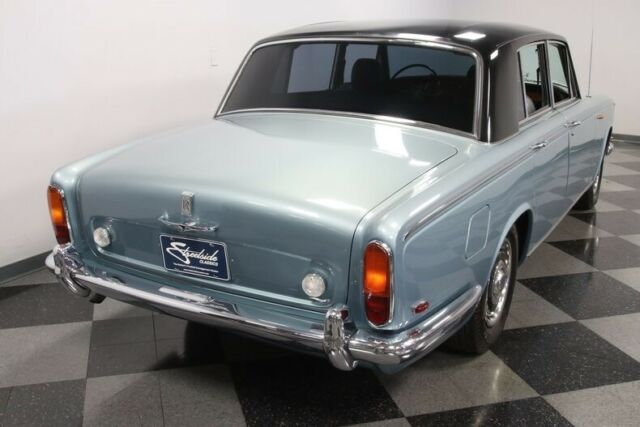 Rolls-Royce Silver Shadow 1969 image number 12