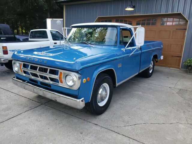 Dodge D/W Series 1969 image number 11