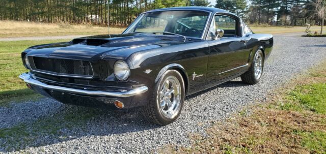 Ford Mustang 1965 image number 27