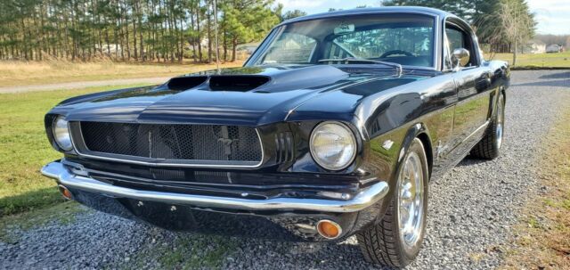 Ford Mustang 1965 image number 7