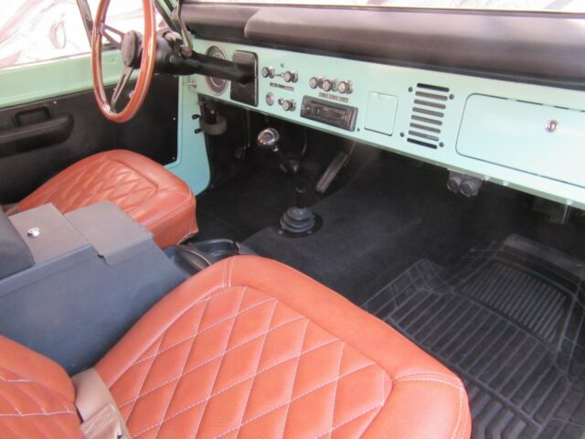 Ford Bronco 1974 image number 34