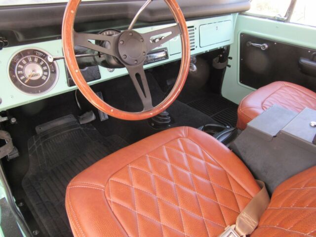 Ford Bronco 1974 image number 8