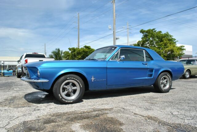 Ford Mustang 1967 image number 23