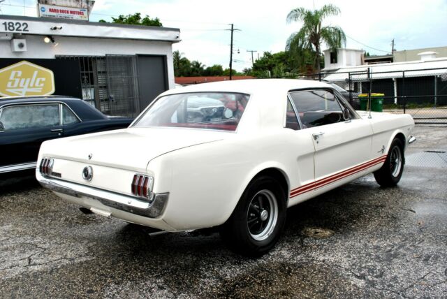 Ford Mustang 1965 image number 3