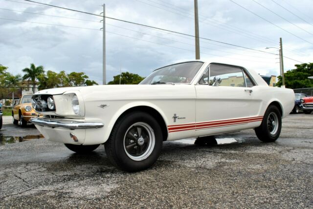 Ford Mustang 1965 image number 8