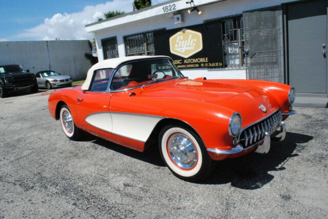 Chevrolet Corvette 1956 image number 2