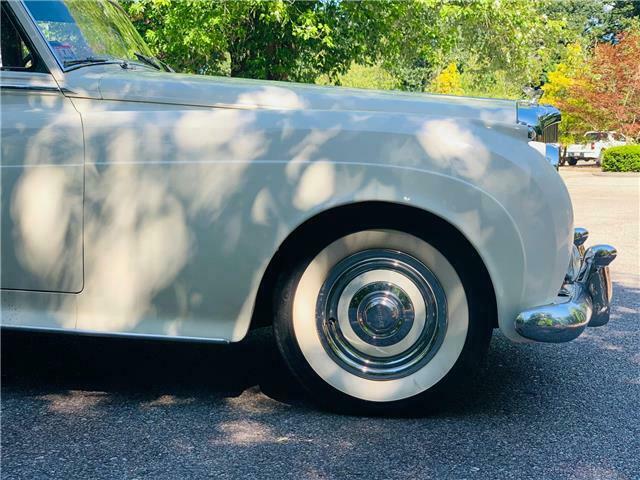 Bentley Continental S1 1957 image number 10