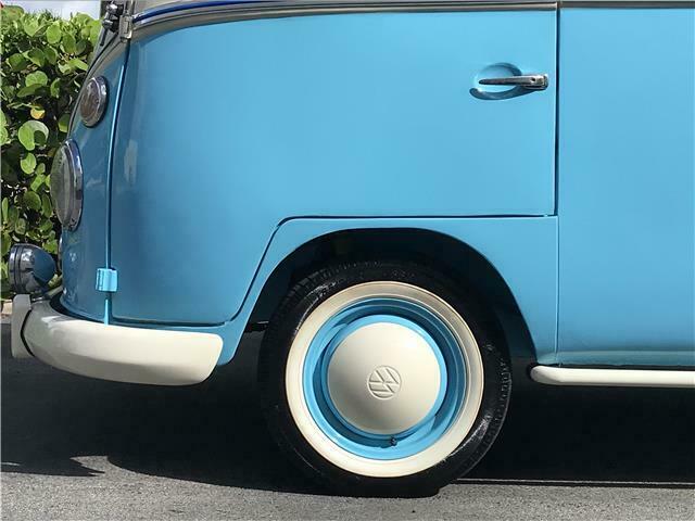 Volkswagen Bus/Vanagon 1974 image number 18