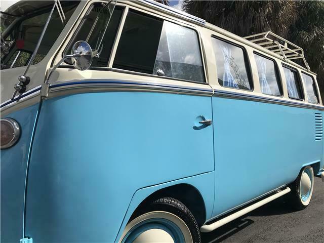 Volkswagen Bus/Vanagon 1974 image number 3