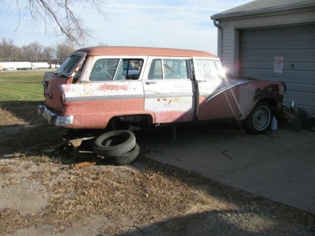 Ford Fairlane 1967 image number 25