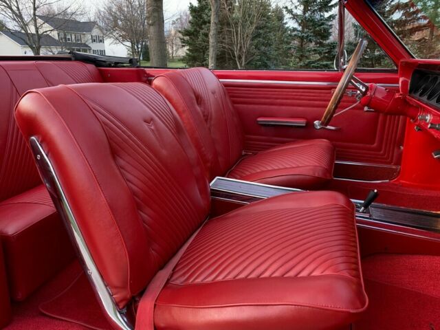 Pontiac Tempest 1965 image number 18