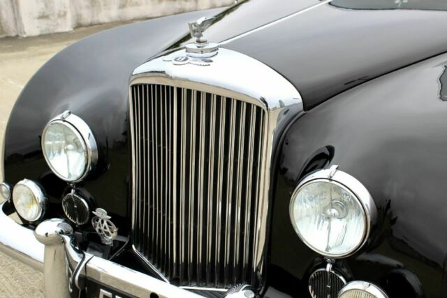 Bentley R-Type Continental 1954 image number 5
