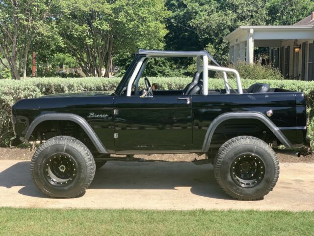 Ford Bronco 1967 image number 2
