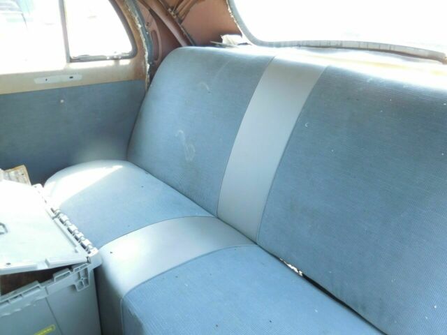 Ford Deluxe 1950 image number 14