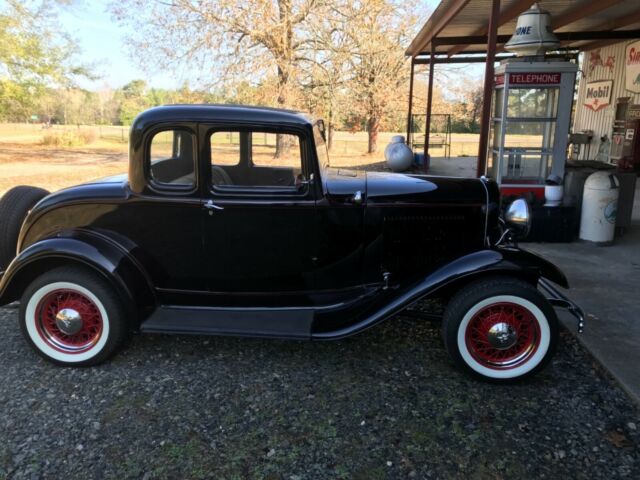 Ford Model B 1932 image number 25
