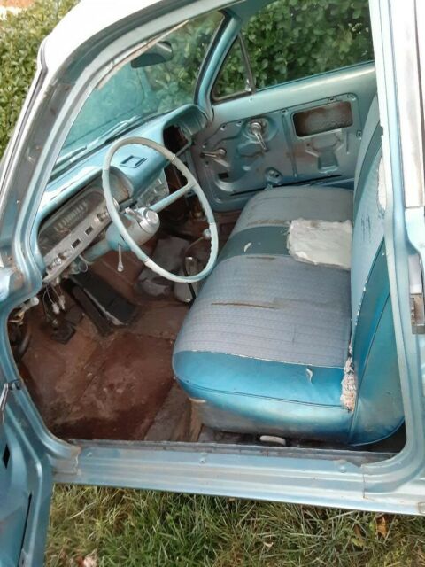Chevrolet Corvair 1961 image number 12