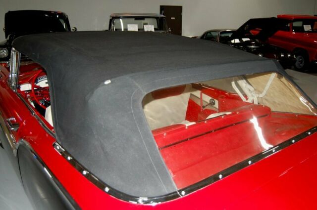 Ford Fairlane 500 Sunliner 1957 image number 16