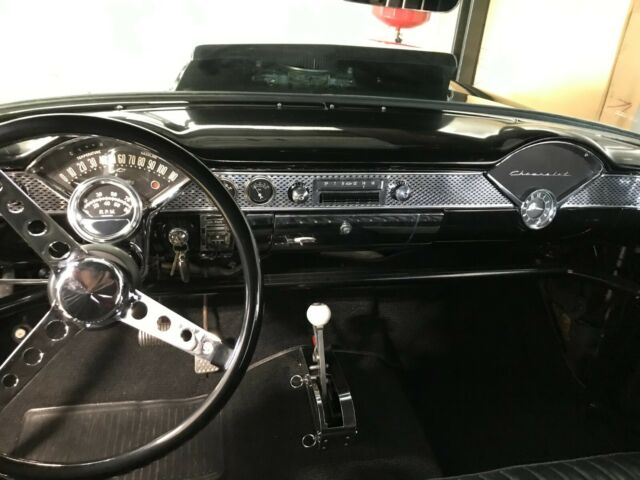Chevrolet Bel Air/150/210 1955 image number 10