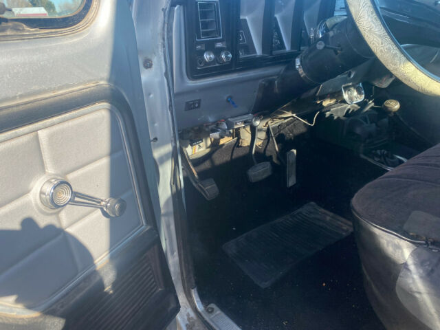 Ford F-250 1979 image number 13