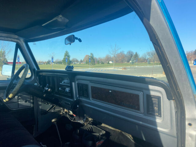 Ford F-250 1979 image number 32