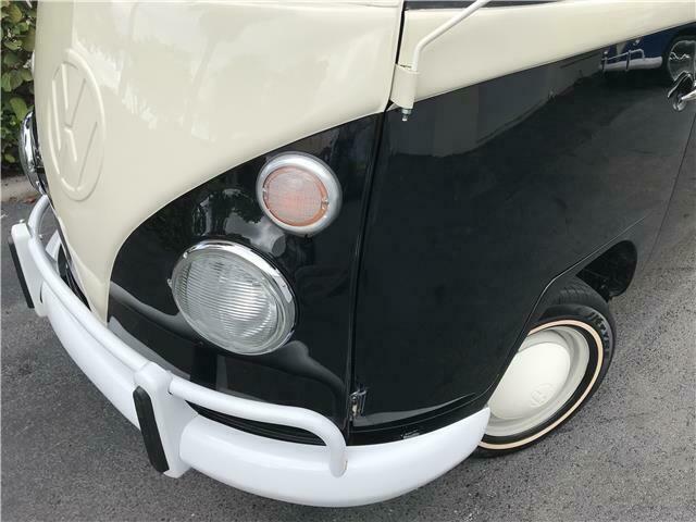 Volkswagen Bus/Vanagon 1974 image number 14