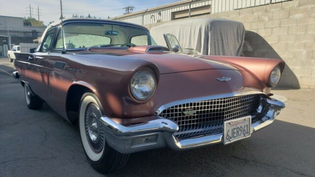 Ford Thunderbird 1957 image number 28