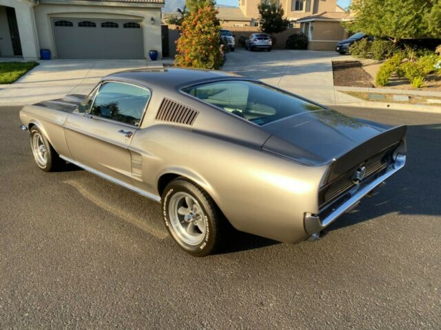 Ford Mustang 1967 image number 8