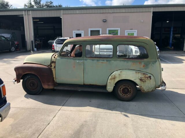 CHEVORLET CARRY ALL - SUBURBAN 1949 image number 16