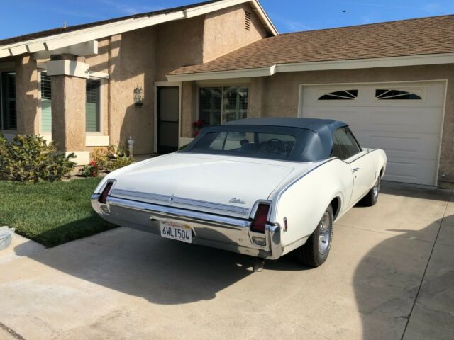 Oldsmobile Cutlass 1969 image number 1
