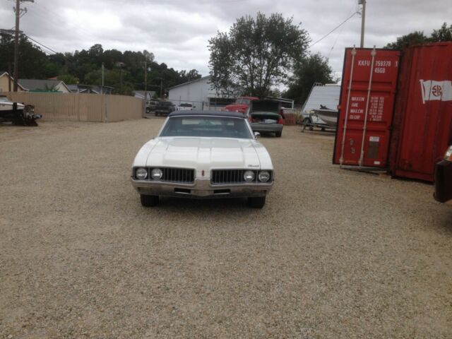 Oldsmobile Cutlass 1969 image number 7