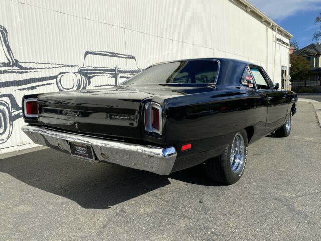 Plymouth Road Runner 1969 image number 10