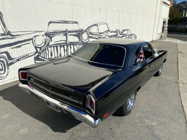 Plymouth Road Runner 1969 image number 11