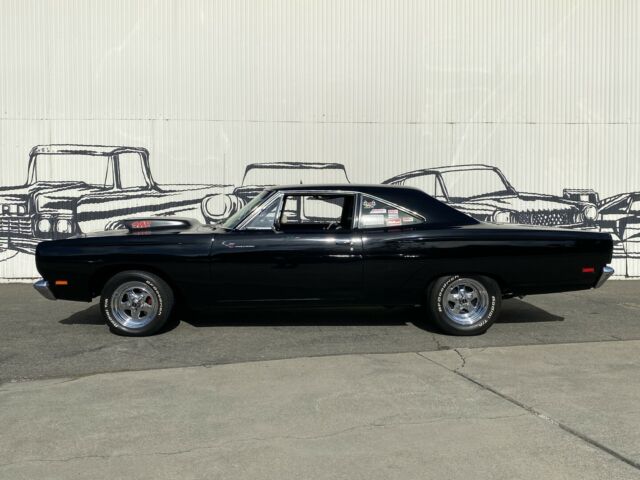 Plymouth Road Runner 1969 image number 2
